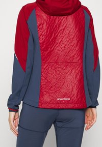 Kari Traa Outdoorjacka - red