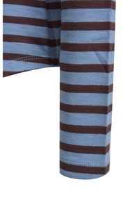 Braun- und hellblau gestreiftes Langarmhemd. Hergestellt aus weichem Baumwollstoff, mit rundem Hals und enganliegenden Manschetten.