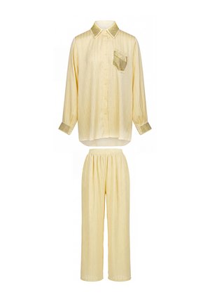 Hellgelbes Pyjama-Set mit vertikalen Streifen und langärmligem Hemd mit Knöpfen, goldakzentuiertem Kragen, Manschetten und Brusttasche.