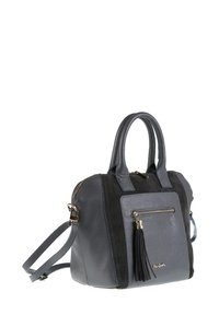 Sac à main en cuir noir et gris avec double poignée, poche zippée à l'avant avec un pompon, et bandoulière ajustable, vue en angle sur fond blanc.