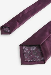 Next WIDE SET - Pañuelo de bolsillo - mulberry purple