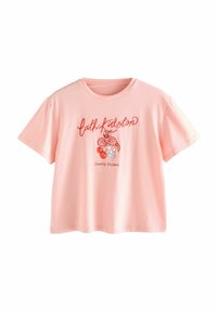 Šviesiai rožinė medvilninė marškinėliai trumpomis rankovėmis. Apipavidalinti raudonu grafiniu tekstu "Cath Kidston" ir iliustracija su vyšniomis bei gėlėmis.