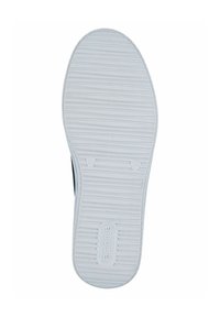 Suela de zapato de goma blanca con un patrón de agarre texturizado, que presenta una forma redondeada y el nombre de la marca "remonte" grabado cerca del talón.