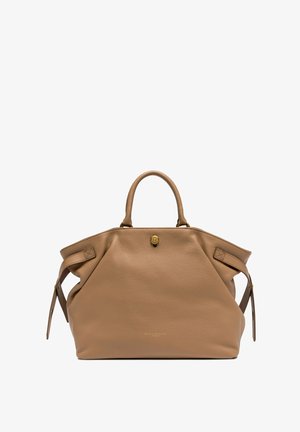 Borsa tote in pelle color cuoio con doppi manici, ferrature dorate e una forma unica e strutturata. Presenta un marchio discreto impresso sul davanti.