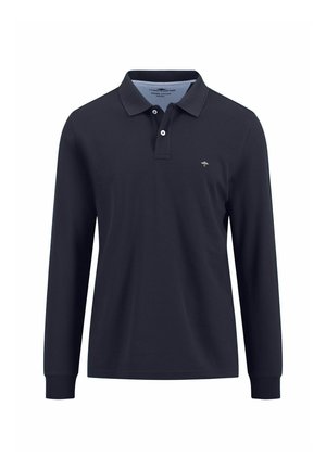 Heren poloshirt met lange mouwen in marineblauw, voorzien van twee witte knopen en een klein geborduurd logo op de linkerkant van de borst.