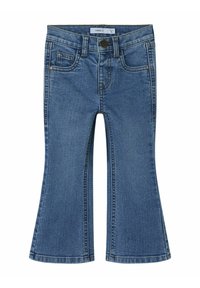 Jean en denim évasés bleu moyen avec fermeture à bouton, deux poches avant et couture contrastée. Présente un devant plat et des ourlets évasés.