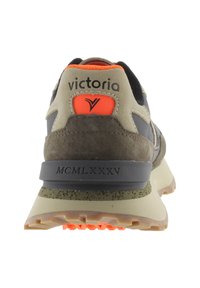 V 1985 RUSH LOW - Sneakers basse - black