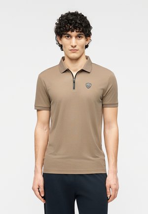 TRAIN PREMIUM SHIELD - Polosärk - roasted cashew