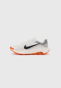 Δεν επιλέχθηκε, summit white/black/safety orange/phantom