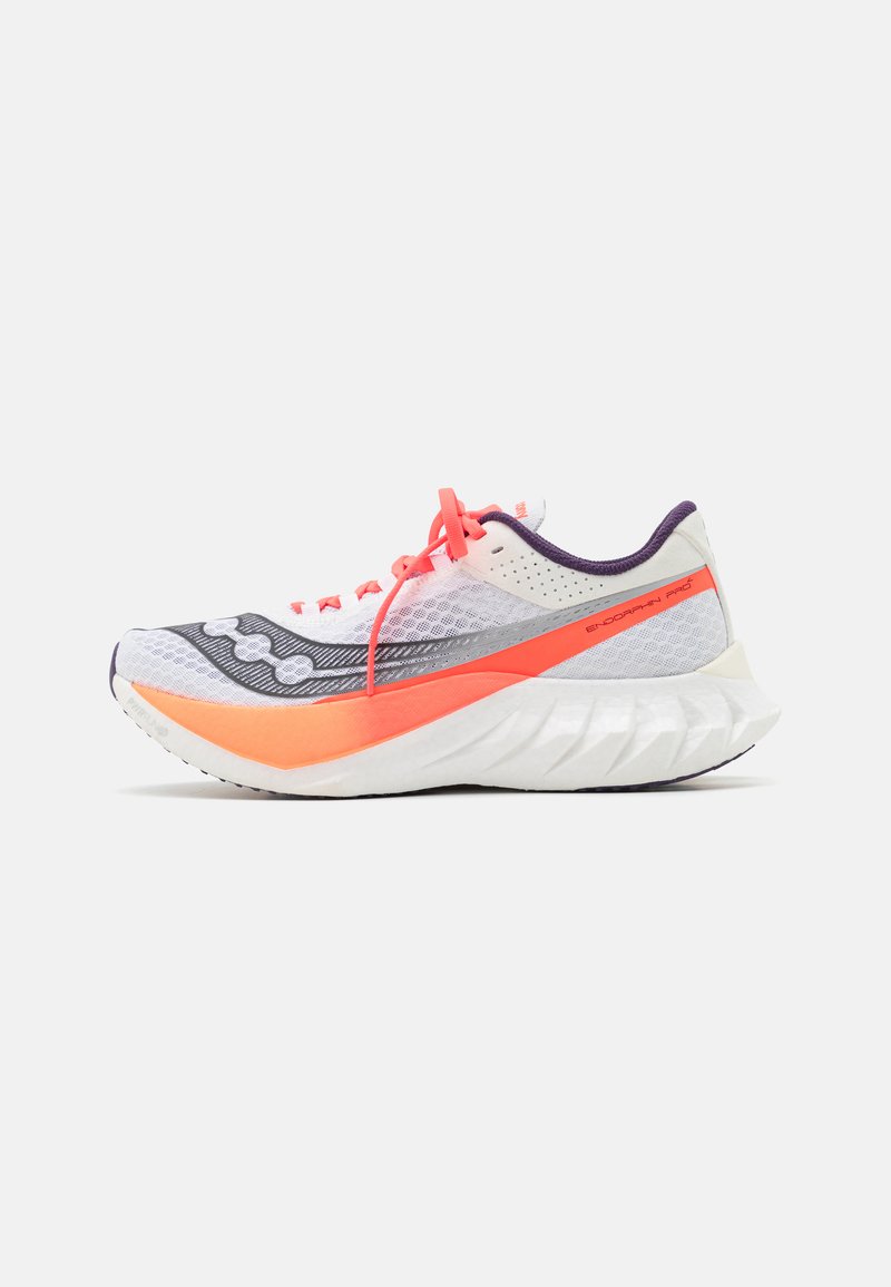 Saucony ENDORPHIN PRO 4 - Løbesko til landevejen - white/black