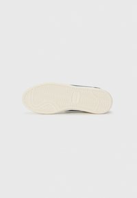 Diadora KICK - Trainers - white