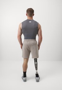 Thumbnail Image 5