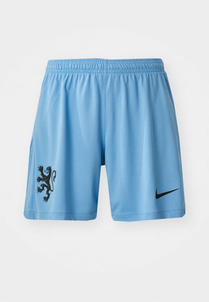 Pantalones cortos deportivos de color azul claro, hechos de una tela transpirable, con un emblema de león negro en la pierna izquierda y un logo negro de Nike en la derecha.