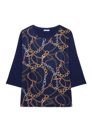 Camicia blu navy a maniche lunghe con scollo arrotondato, caratterizzata da un motivo complesso di maglie di catena in oro, bronzo e argento.