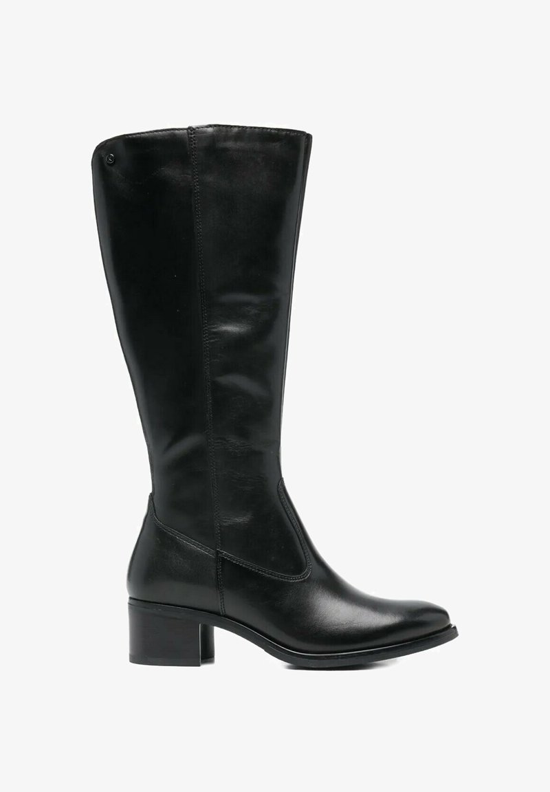 Stivale alto in pelle nera con tacco a blocco di altezza media e punta arrotondata, caratterizzato da dettagli cuciti sui pannelli lungo lo stivale e il piede.