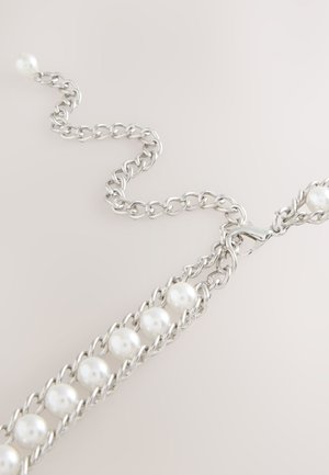 Next Opasok - silver tone pearl bead