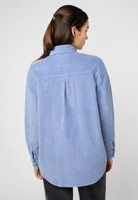 Eight 2 Nine Lichte jas - blue