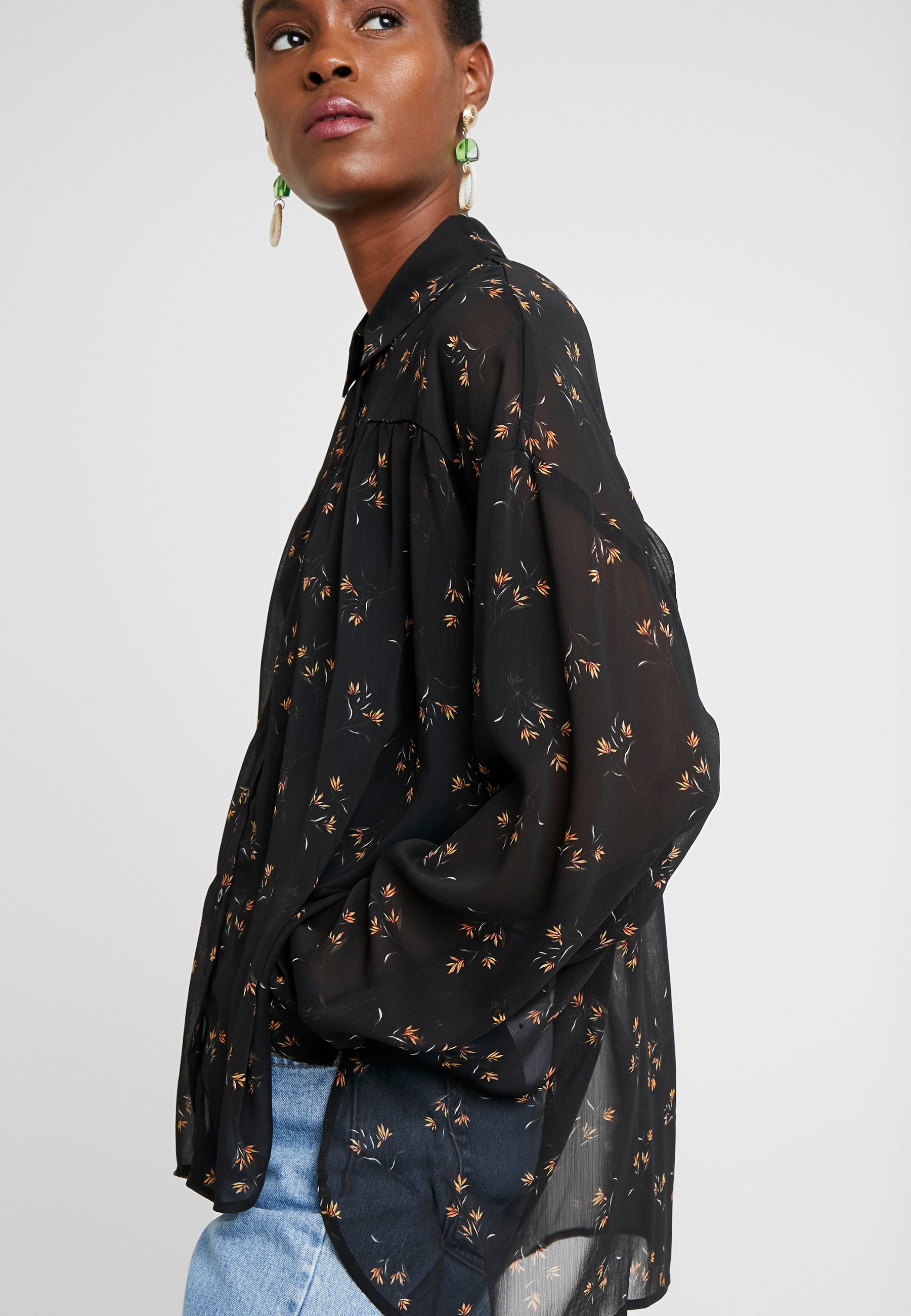 Object Tall OBJAVINAJA Skjorte blacksvart Zalando.no Miss Sixty JACKET Dunjakke blacksvart Zalando.no