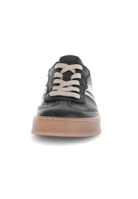 Thumbnail Image 6