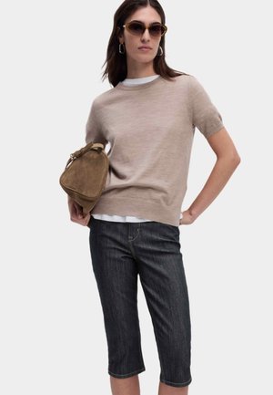 SMART CAPRI - Shorts vaqueros - indigo mix