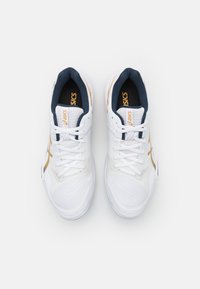 ASICS SKY ELITE - Volejbalové boty - white/pure gold
