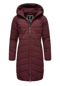 Burgundska puffer jakna s kapuco, z diagonalnim prešitjem, sprednjim zadrgo in stranskima žepoma z zadrgo.