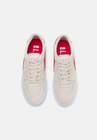 Lakai YORK UNISEX - Sportcipő - white/red