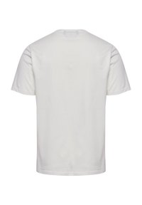 Vit T-shirt med kort ärm och klassisk rund halsringning. Slät bomullstyg med en enkel design och ingen synlig branding eller dekorationer.