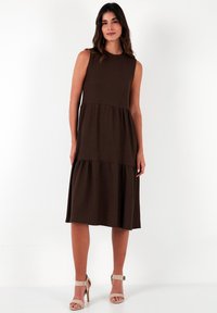 LELA REGULAR FIT - Dnevna haljina - brown