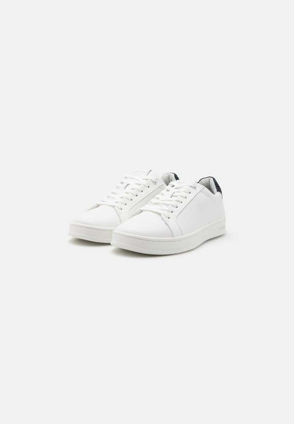 LOW TOP LACE UP WOVEN - Trainers2