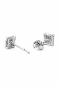 Orecchini a bottone in argento con design quadrato, caratterizzati da una finitura lucida e chiusura a perno. Dettagli texturizzati sul retro.