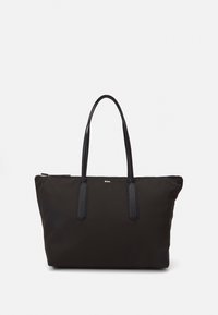 Černá taška přes rameno vyrobená z nylonu s koženými uchy, s jednoduchým designem a zipovým uzávěrem. Na přední straně je viditelné logo "BOSS".