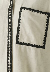 Vero Moda Tall VMNADIA  - Blúzka so zapínaním na gombíky - birch