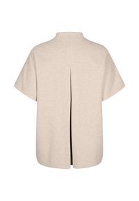Top corto a maniche corte beige chiaro con colletto alto e uno spacco centrale sul retro, realizzato in un morbido tessuto testurizzato. Design semplice e moderno.