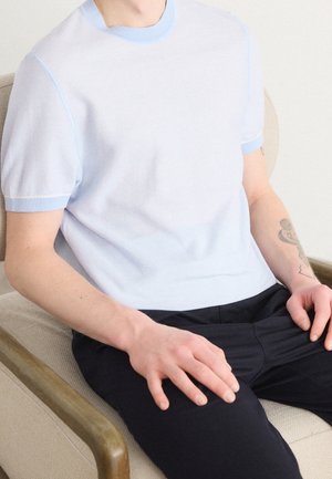 T-shirt basic - light blue