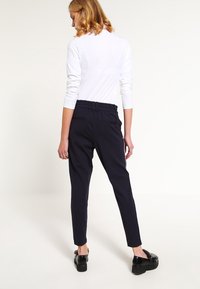 ONLY ONLPOPTRASH PIPING PANT - Træningsbukser - night sky