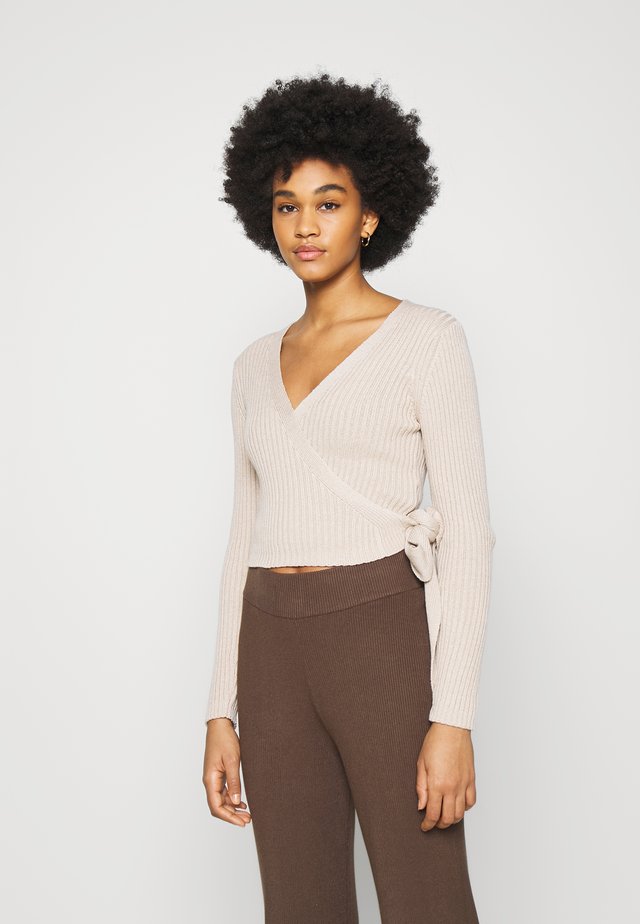 OVERLAP - Strickpullover - beige