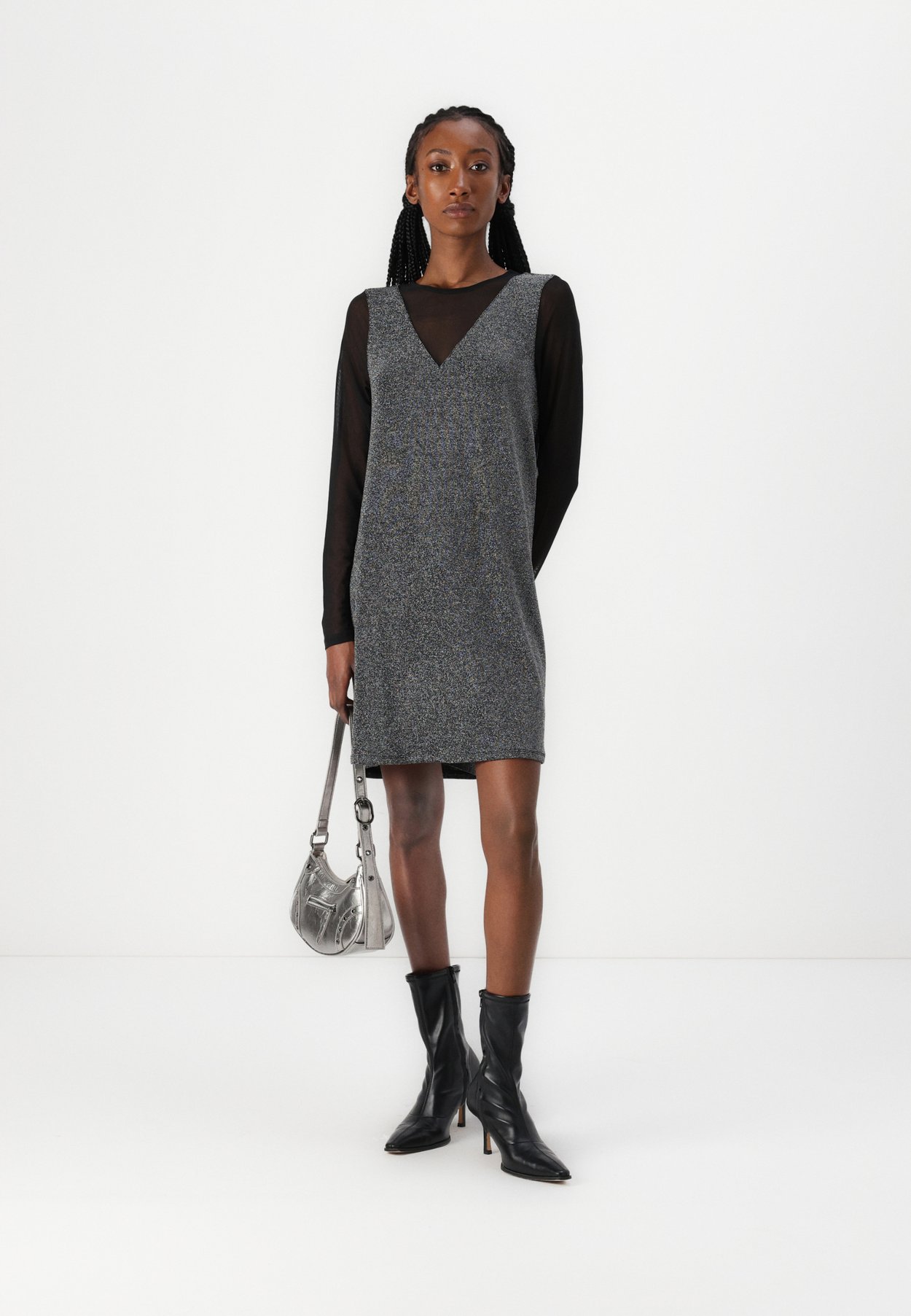 ONLQUEEN V NECK DRESS