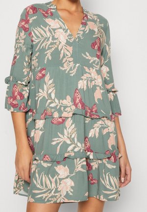 Vestido informal - green