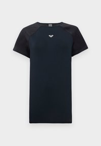 - T-shirt basic
