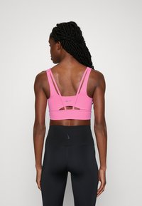 Nike Performance ALATE ELLIPSE - Sutiã desportivo - pinksicle/sail