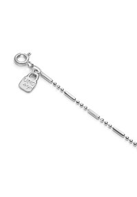 Pulsera de plata con eslabones ovalados, cuentas redondas y cierre de langosta con una pequeña placa grabada con "UNO". Superficie pulida con un diseño elegante.