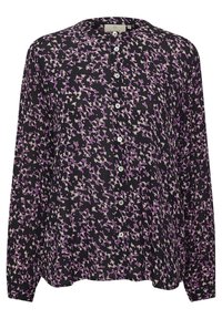 Sort bluse med blomstermønster i lilla og hvid, lange ærmer, knaplukning, afslappet pasform og rund halsudskæring.