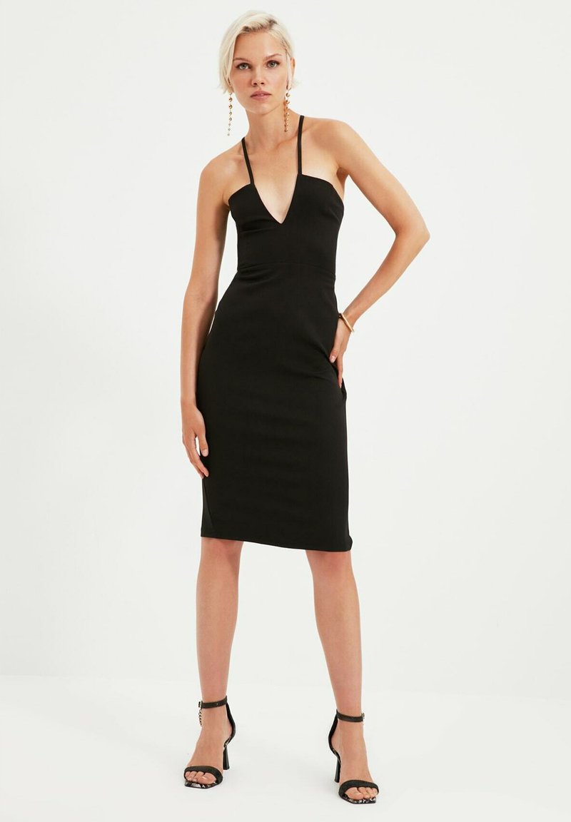 Damen Kleider | Trendyol Etuikleidblack/schwarz - HO36447 Damen Kleider | Trendyol Etuikleidblack/schwarz - HO36447