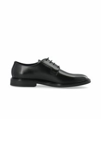 Chaussure habillée en cuir noir avec une texture lisse, bout arrondi, laçage minimal et semelle en caoutchouc à profil bas. Design classique pour une tenue formelle.