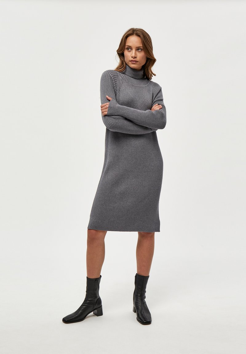 Damen Freizeitkleider | Minus AVA TURTLENECK Strickkleid light grey melange/grau - TC78394 Damen Freizeitkleider | Minus AVA TURTLENECK Strickkleid light grey melange/grau - TC78394