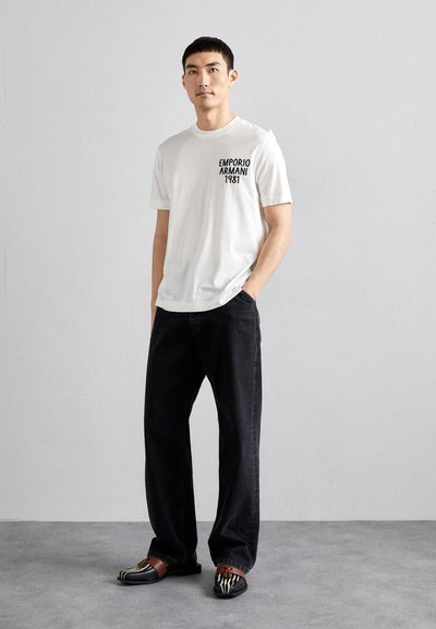 Emporio Armani Print T-shirt - chain vanilla