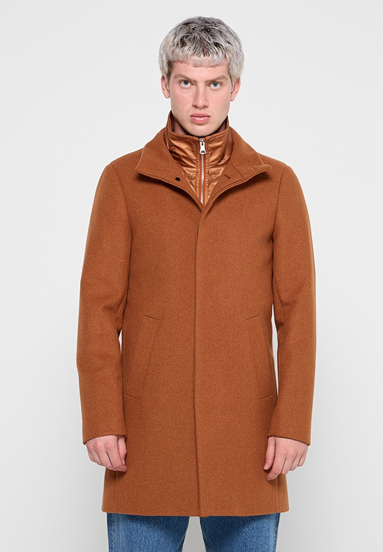 Matinique Halflange jas donkergeel