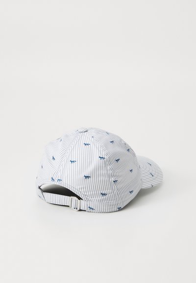 Casquette de baseball en tissu rayé bleu clair et blanc, ornée de petits motifs de chevaux. Sangle ajustable à l'arrière pour un bon ajustement.