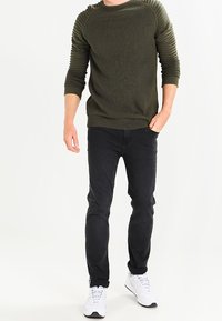YOURTURN Pullover - olive